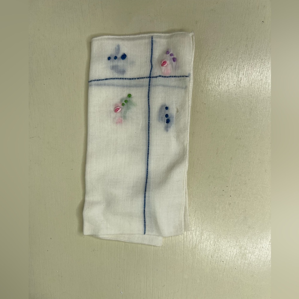 VINTAGE 1940’s Hankie/Handkerchief Embroidered Needlepoint